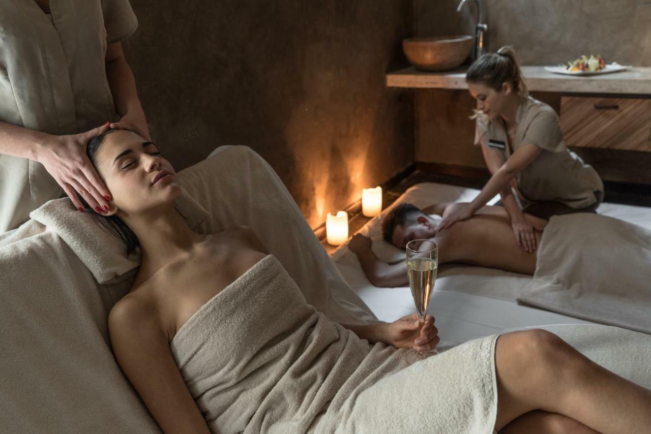 Bagni Di Pisa Palace & Thermal Spa - The Leading Hotels Of The World San Giuliano Terme Kültér fotó A spa treatment